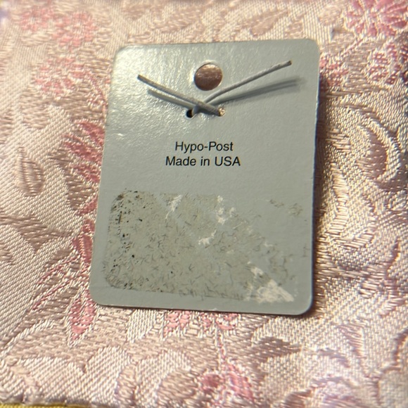 Wheeler sterling silver snowflake/Illinois charm. Made in USA. - Picture 2 of 3